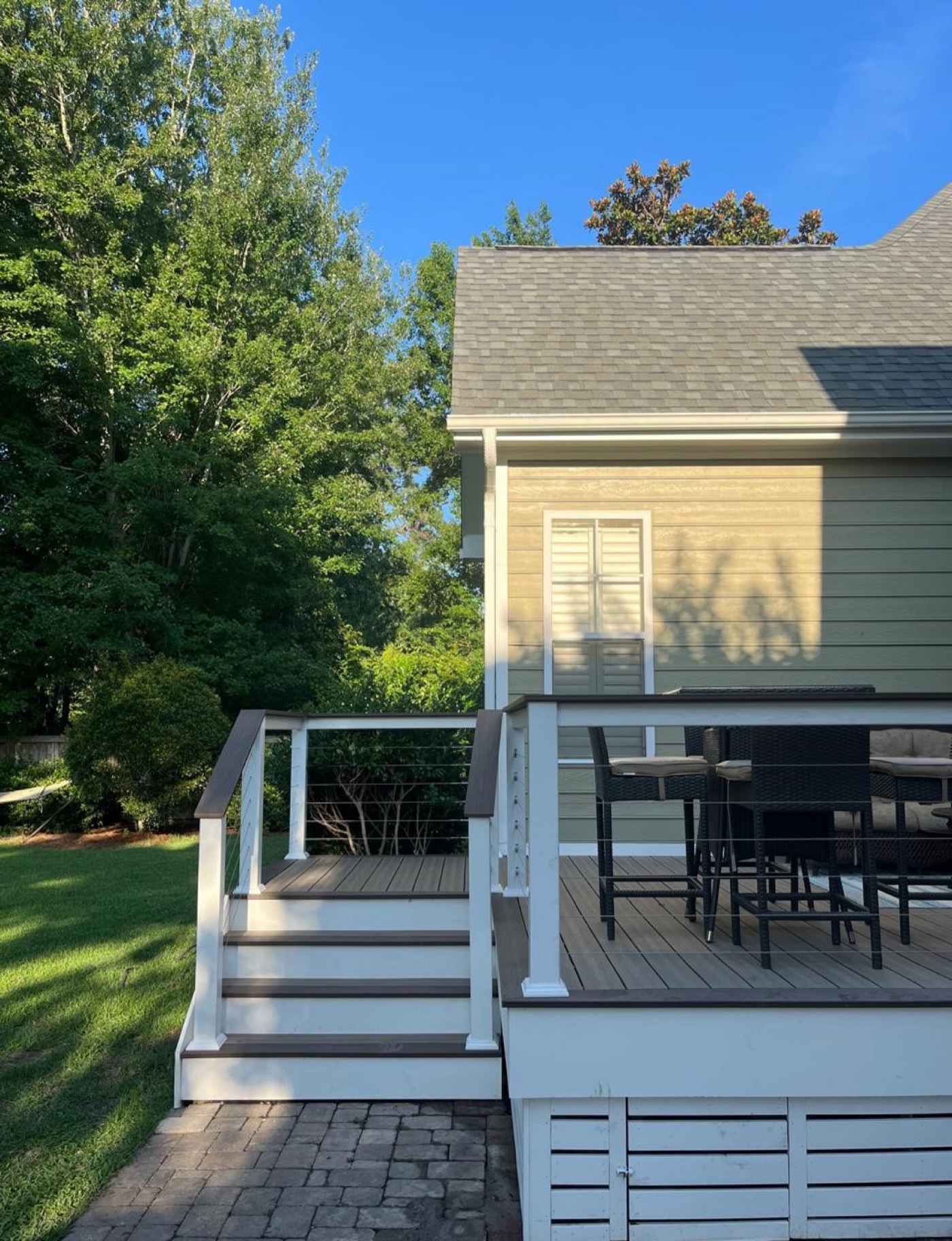Finished deck & stairs